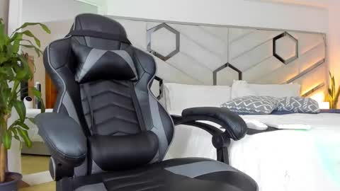 Snapshot of brandonandnat chatting on December 2024 10:16:01 PM Brandon and Nath online show from December 2024 10:16:01 PM