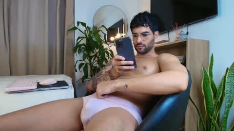 Snapshot of brandonandnat chatting on March 2025 12:29:01 AM Brandon and Nath online show from March 2025 12:29:01 AM