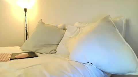 Brandon and Nath online show from December 2025 07:53:02 PM