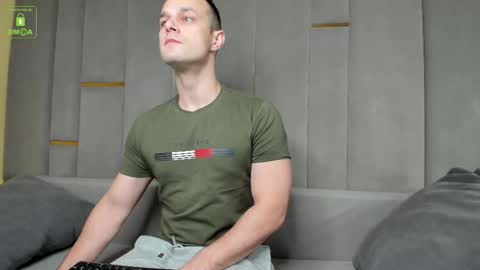 Snapshot of brandonnorriss chatting on November 2025 04:33:02 AM BRANDON online show from November 2025 04:33:02 AM