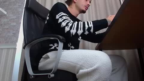 BrandonTateX online show from October 2025 09:05:02 AM