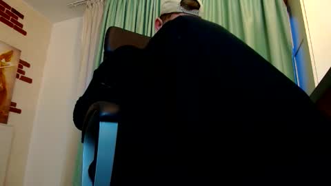 BrandonTateX online show from October 2025 04:32:02 AM