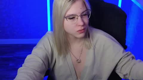 Belle  online show from January 2025 02:24:02 AM