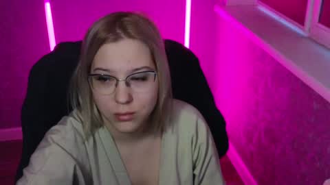 Belle  online show from January 2025 03:15:02 AM