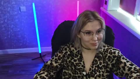 Belle  online show from March 2025 05:08:01 AM