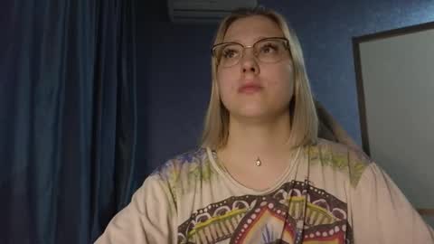 Belle  online show from November 2025 02:46:01 PM