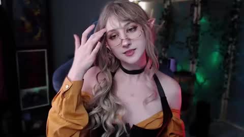 Snapshot of brandy_queen chatting on March 2025 05:11:01 AM Aurorabut ur dad just calls me Rory online show from March 2025 05:11:01 AM