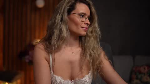 Snapshot of brandywhite chatting on December 2024 08:05:02 AM Alex online show from December 2024 08:05:02 AM