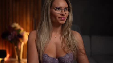 Snapshot of brandywhite chatting on January 2025 04:44:01 AM Alex online show from January 2025 04:44:01 AM