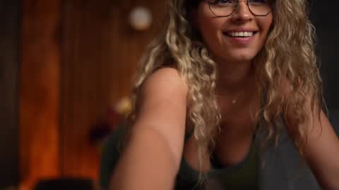 Snapshot of brandywhite chatting on February 2025 07:20:01 AM Alex online show from February 2025 07:20:01 AM