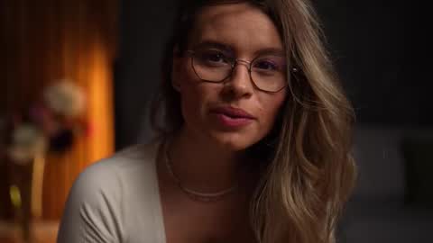 Alex online show from November 2025 05:21:01 AM