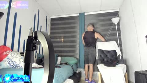 Snapshot of branfonhot chatting on February 2025 09:37:01 AM Instagram twitter BRAN LOPEZ online show from February 2025 09:37:01 AM