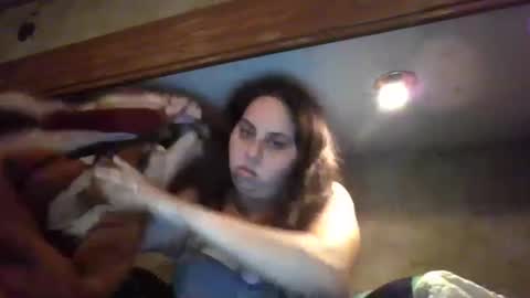 Snapshot of bratbrat23 chatting on February 2025 01:46:02 AM Bay online show from February 2025 01:46:02 AM