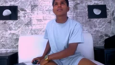 bratt_wolft_ online show from December 2025 06:37:02 PM