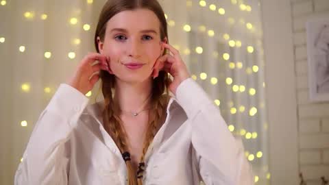 Eli online show from March 2025 06:33:02 PM