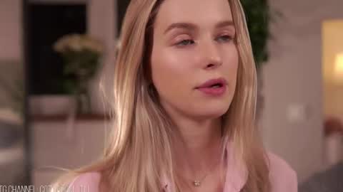 Eli online show from September 2025 09:53:01 PM