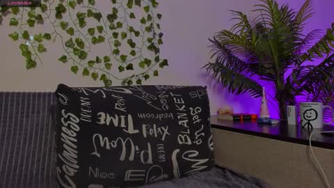 Snapshot of bravomaestro chatting on December 2025 02:26:01 PM Johny Bravo online show from December 2025 02:26:01 PM