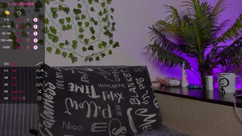 Snapshot of bravomaestro chatting on December 2025 06:04:01 PM Johny Bravo online show from December 2025 06:04:01 PM