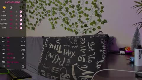 Snapshot of bravomaestro chatting on December 2025 01:05:01 PM Johny Bravo online show from December 2025 01:05:01 PM