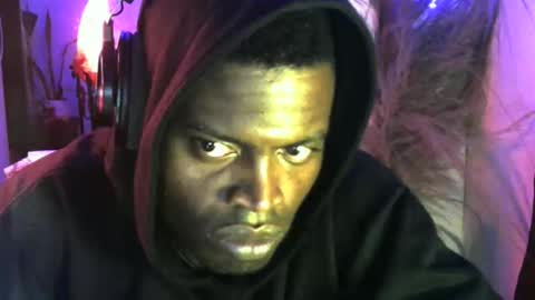 Snapshot of brayan1111x chatting on November 2025 05:44:01 AM brayan1111x online show from November 2025 05:44:01 AM