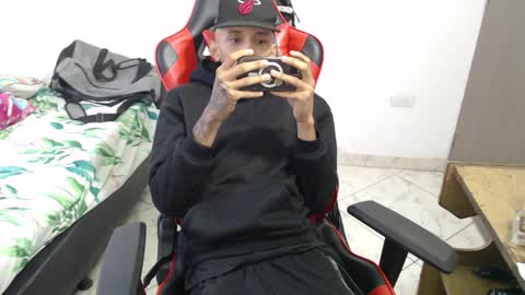 Snapshot of brayan_chevignon chatting on November 2025 11:02:02 AM brayan_chevignon online show from November 2025 11:02:02 AM