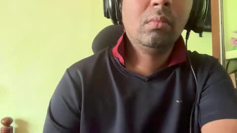 dont tell me u like to see me if you cant follow me online show from February 2025 06:11:02 AM