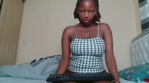 bree_beauty online show from May 2026 05:05:02 AM