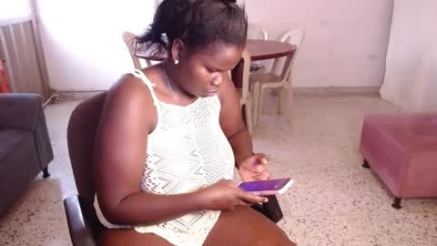 Valentina online show from January 2025 12:30:02 PM