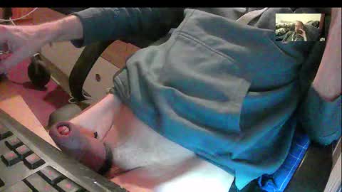 Snapshot of bremer64 chatting on December 2025 05:08:02 PM bremer64 online show from December 2025 05:08:02 PM