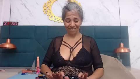 BRENDA VELASQUEZ online show from November 2025 09:29:02 PM