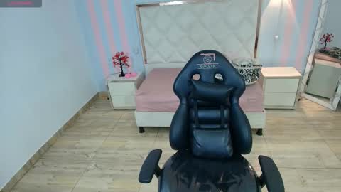 BRENDDA  online show from February 2026 03:12:02 AM