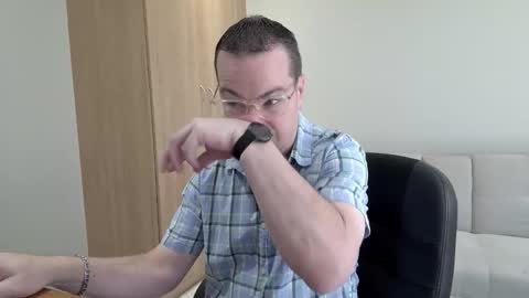 Brett online show from September 2025 10:49:01 AM