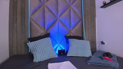 B R I A  online show from September 2025 02:36:02 AM