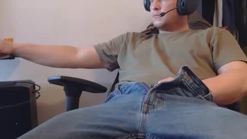 Snapshot of brian7891012 chatting on March 2026 04:24:01 PM brian7891012 online show from March 2026 04:24:01 PM