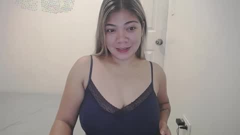 Snapshot of briana_lovexx chatting on February 2025 12:33:01 AM Briana online show from February 2025 12:33:01 AM