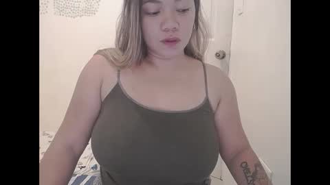 Snapshot of briana_lovexx chatting on September 2025 04:12:02 PM Briana online show from September 2025 04:12:02 PM