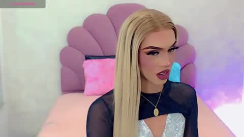 BRIANA online show from February 2025 06:51:01 PM