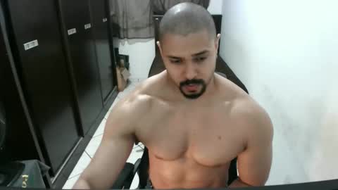 Snapshot of brianaries chatting on October 2025 05:18:02 AM brianaries online show from October 2025 05:18:02 AM