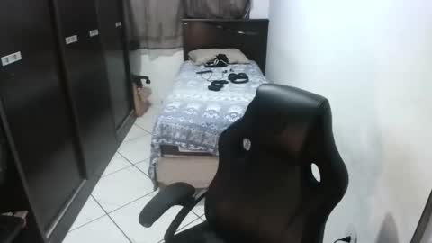 brianaries online show from January 2026 04:40:01 AM