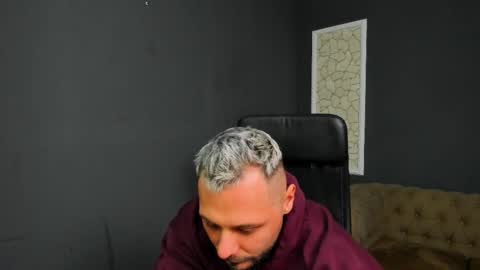 Snapshot of brianhunts chatting on January 2026 06:06:02 AM Brian online show from January 2026 06:06:02 AM