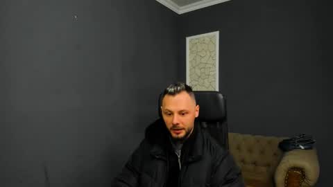 Snapshot of brianhunts chatting on March 2026 05:08:02 AM Brian online show from March 2026 05:08:02 AM