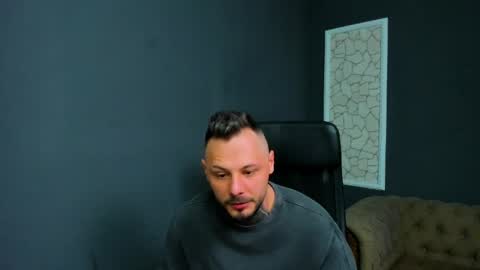 Snapshot of brianhunts chatting on April 2026 04:54:01 AM Brian online show from April 2026 04:54:01 AM