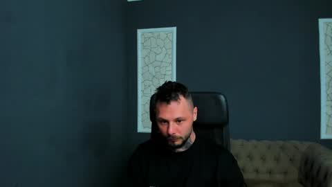Snapshot of brianhunts chatting on April 2026 05:35:01 AM Brian online show from April 2026 05:35:01 AM