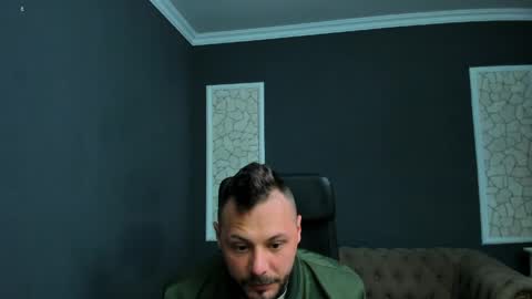 Snapshot of brianhunts chatting on May 2026 03:35:01 AM Brian online show from May 2026 03:35:01 AM
