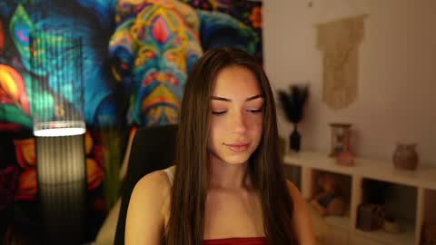 Snapshot of briar_rose18 chatting on January 2025 05:43:02 PM Briar Rose online show from January 2025 05:43:02 PM