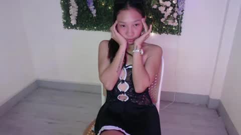 brie_belle online show from December 2024 07:35:02 AM