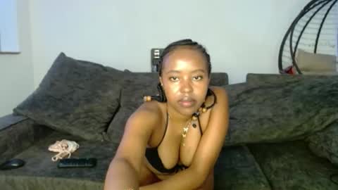Snapshot of briella_10 chatting on June 2026 05:30:02 AM briella online show from June 2026 05:30:02 AM