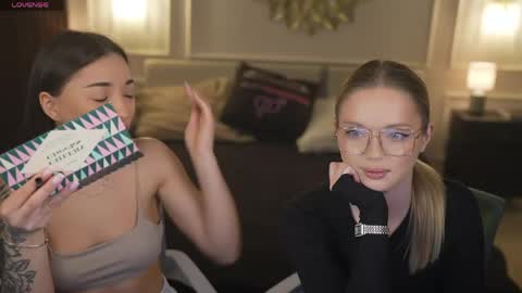 Diamonds Girls online show from April 2026 07:33:01 AM