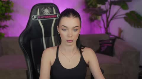 Diamonds Girls online show from May 2026 06:42:02 AM