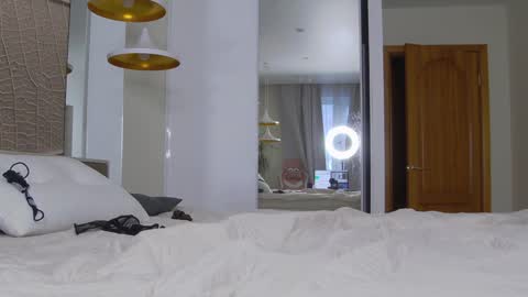 Snapshot of brightrays__ chatting on January 2025 06:39:01 AM Amina Adelina online show from January 2025 06:39:01 AM